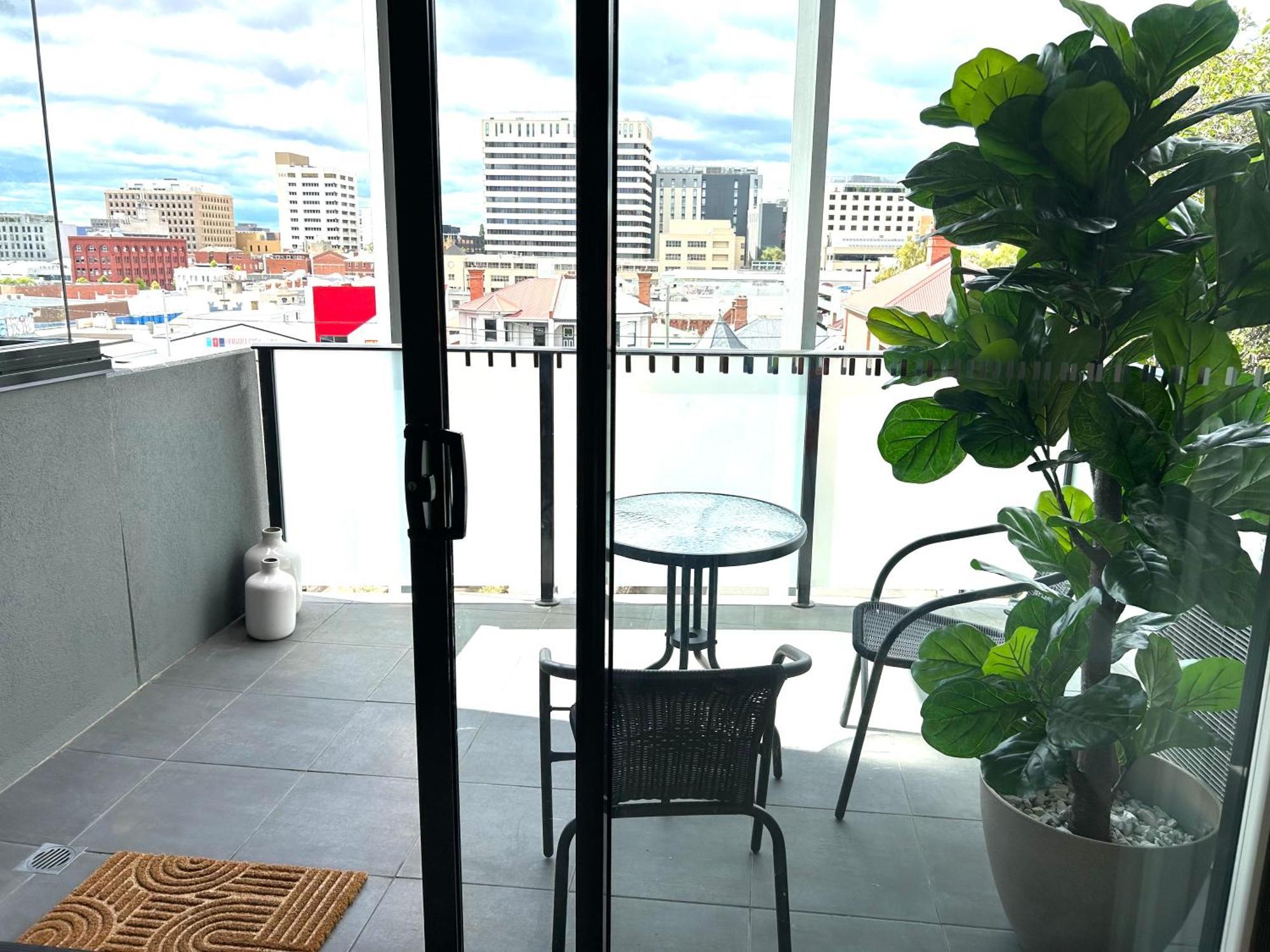 Hobart Inner City Apartment ภายนอก รูปภาพ